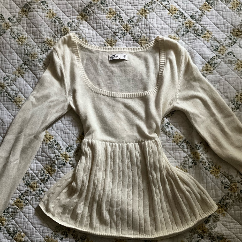 Hollister Babydoll Pleated Blouse